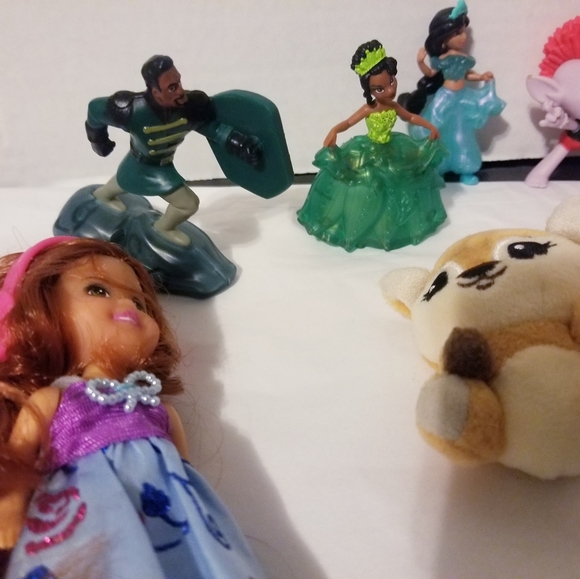 Random toys - Picture 2 of 5